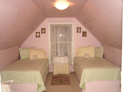 parker suite twin beds