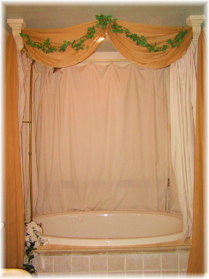 Lillian's Room Jacuzzi